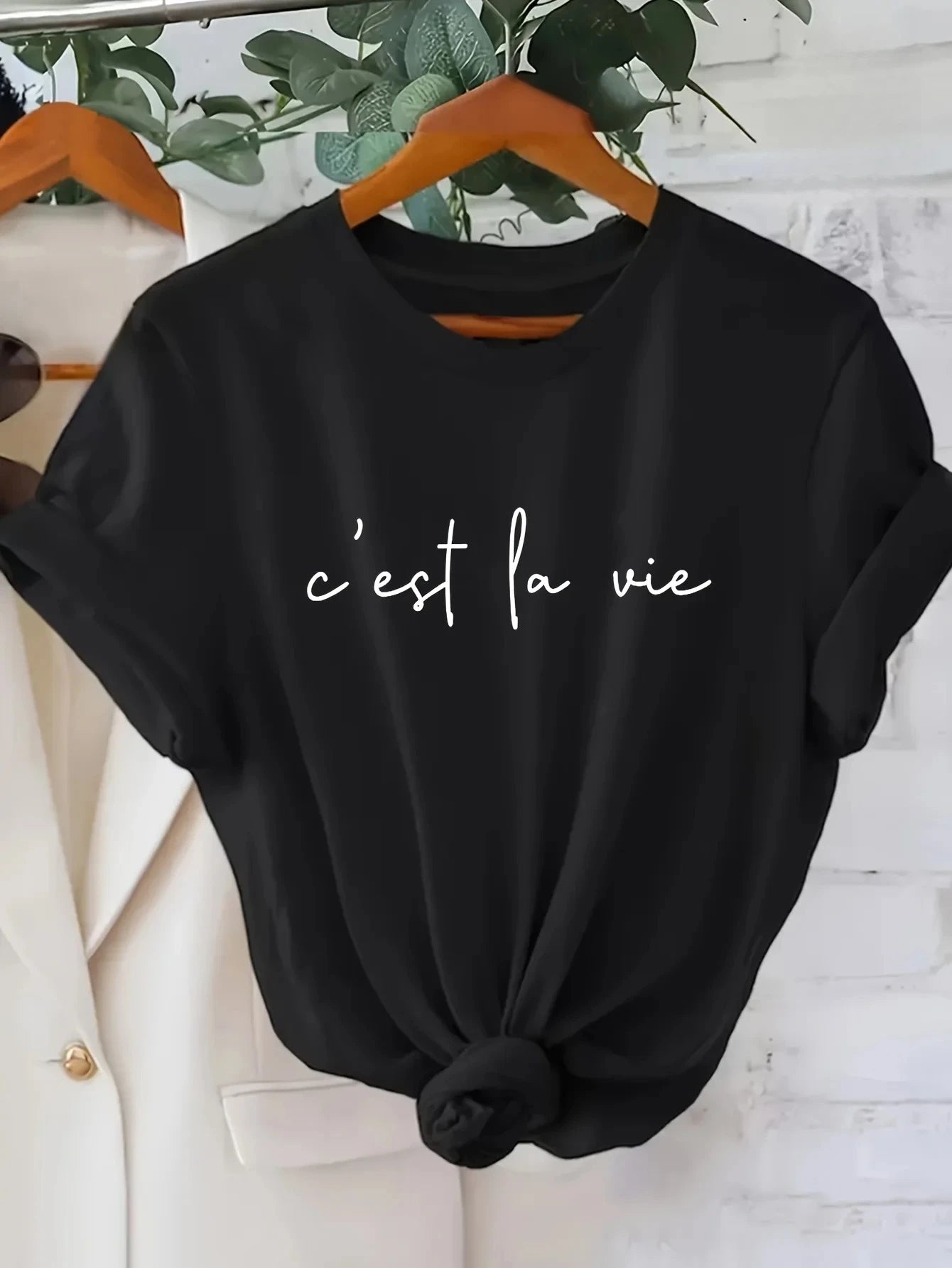 kids casual t-shirt - c'est la vie graphic print